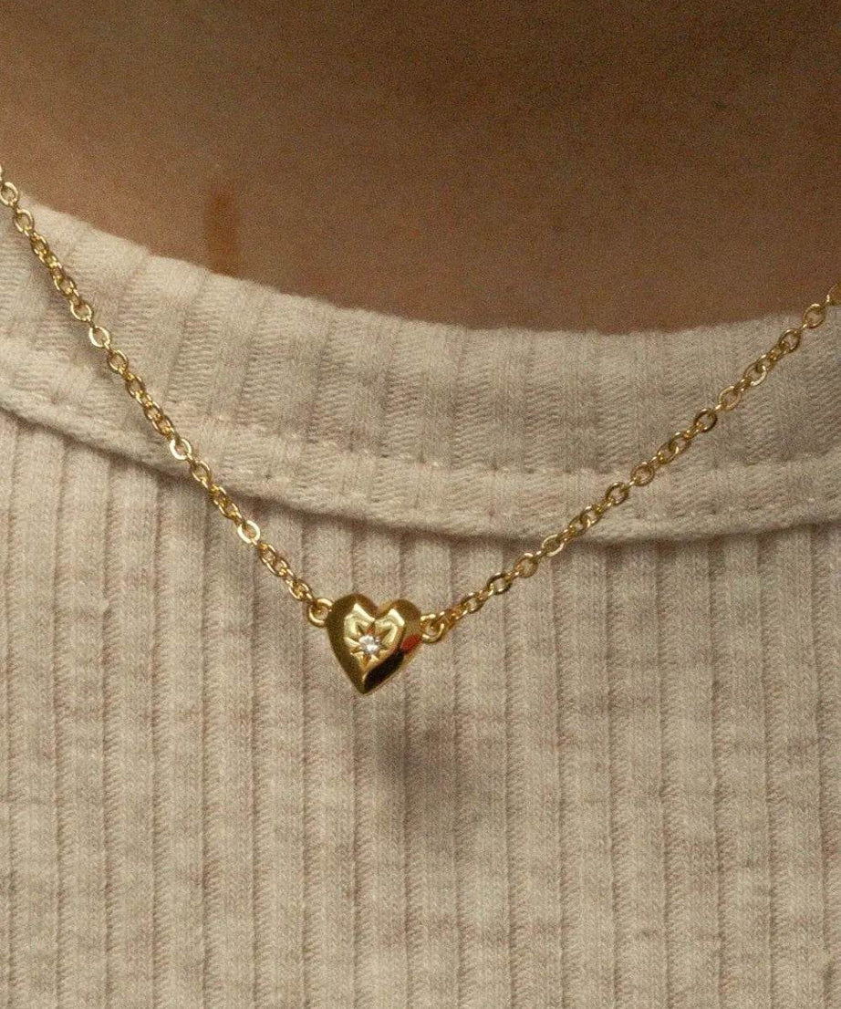 Zircon Heart Pendant Necklace - ELY VESSA LLC