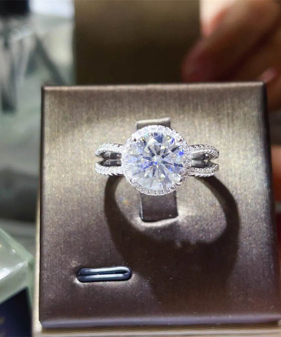 2 Carat 925 Sterling Silver Moissanite Ring - ELY VESSA LLC