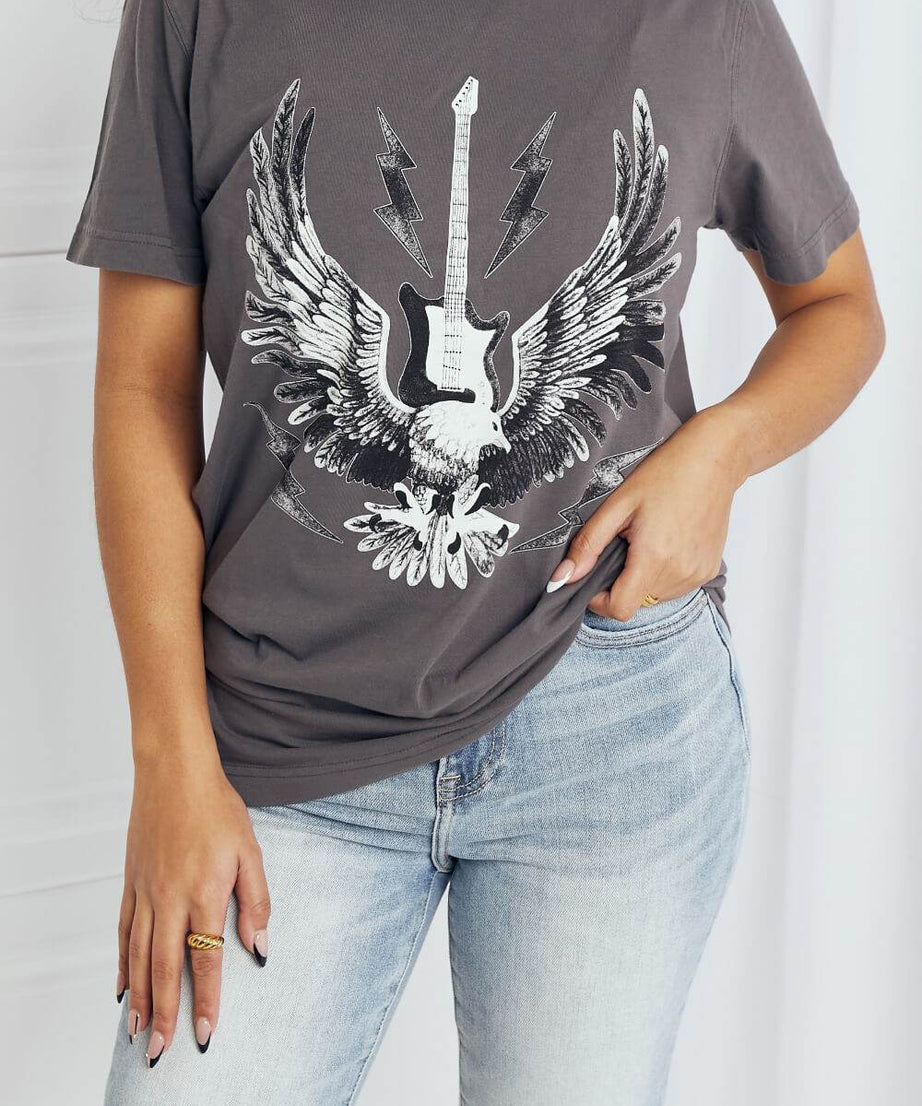 mineB Full Size Eagle Graphic Tee Shirt - ELY VESSA LLC